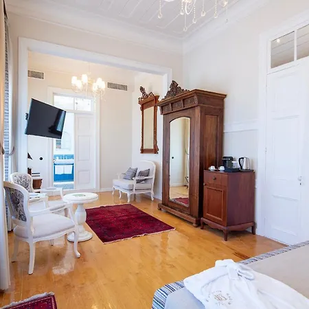 Rasim - Adults Only Кешме