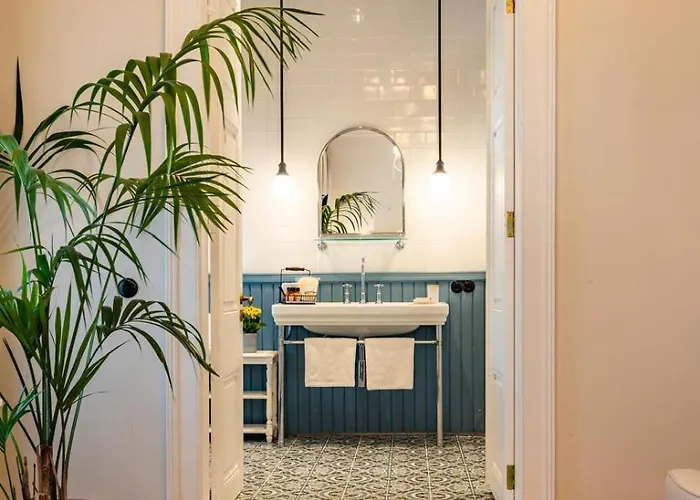 Rasim - Adults Only * Çeşme